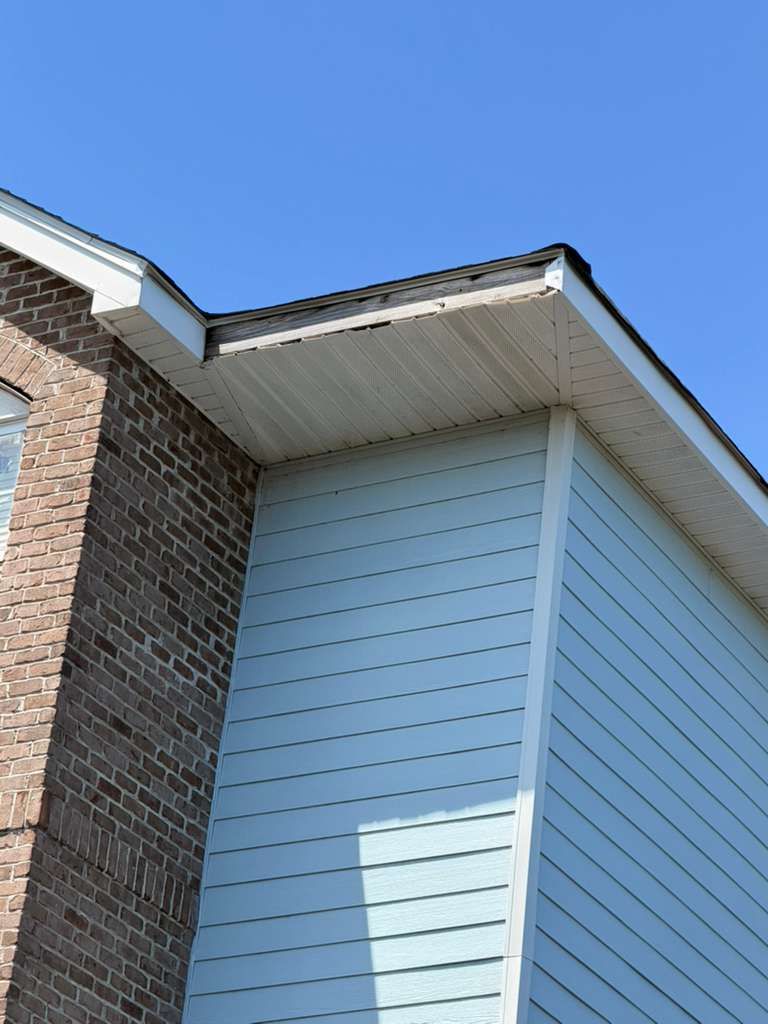 Roof edge before repair